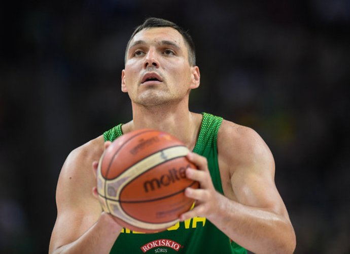 J.Mačiulis išnaudojo savo privalumus prieš E.Fournier (Fotodiena.lt)
