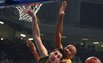 Diamantidis ir Smithas palydi kamuolį akimis