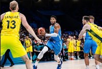 G.Antetokounmpo darbuojasi individualiai (FIBA nuotr.)