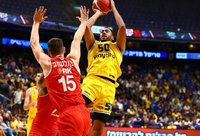 „Maccabi“ žengia tolyn