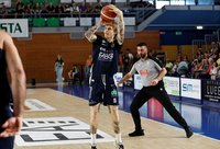 T.Kupstas tęs karjerą Italijoje