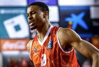 K.Akobundu-Ehiogu prisistatė „Žalgirio“ gerbėjams (Euroleague.net)