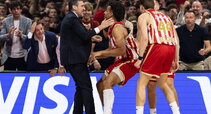 Navarro, Nwora