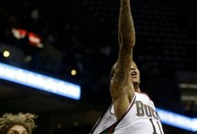 NBA: „Hornets“ – „Bucks“