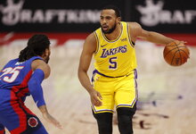 NBA: „Lakers“ – „Pistons“