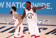 NBA atkrintamosios: „Raptors“ –...