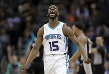 NBA: „Spurs“ – „Hornets“