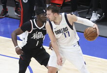 NBA atkrintamosios: „Clippers“ –...