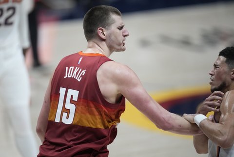 NBA atkrintamosios: „Nuggets“ – „Suns“