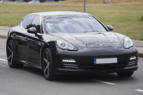 M.Gecevičiaus „Porsche Panamera“