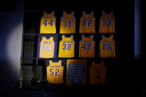 Sh.O‘Nealo pagerbimas „Lakers“ arenoje