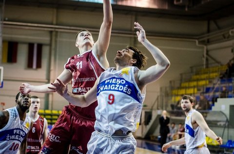 LKL: „Pieno žvaigždės“ – „Lietkabelis“ 