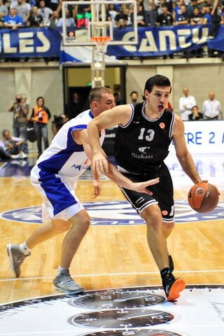 "Bennet" - "Bizkaia Basket"
