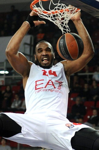 Eurolyga: „Anadolu Efes“ – „Emporio Armani“