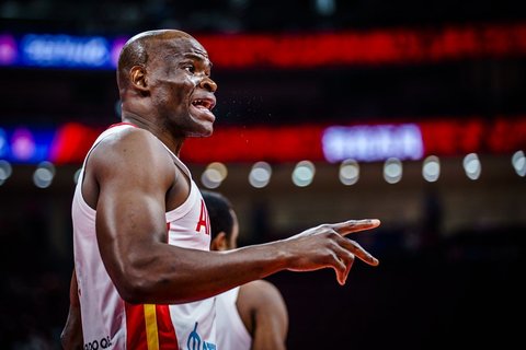 Pasaulio taurė: Angola – Iranas