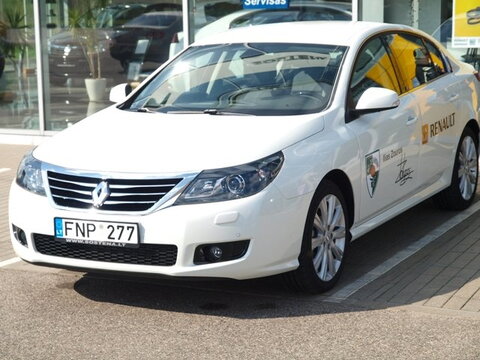 Žalgiriečiai ir toliau vairuos "Renault"