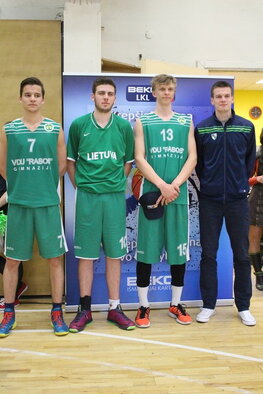 Žalgiriečiai aplankė VDU „Rasos“ gimnaziją 