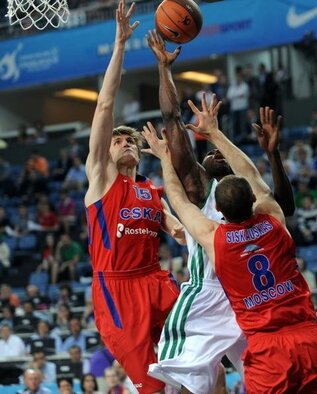 Kirilenko blokuoja