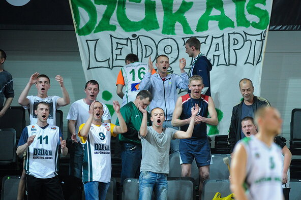 „Dzūkijos“ sirgaliai