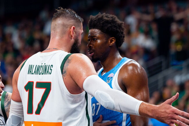 Valančiūnas, Antetokounmpo