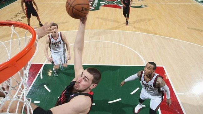 J.Valančiūnas pateko tarp kvailiausių NBA sezono epizodų (Scanpix nuotr.)