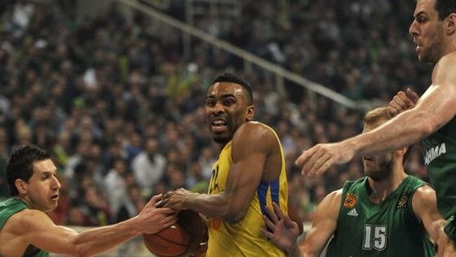 K.Langfordas norėtų sugrįžti į "Maccabi" klubą (Scanpix)