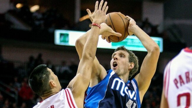 D.Nowitzkis sužaidė vienas geriausių sezono rungtynių (Scanpix)