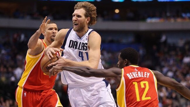 D.Nowitzkis aplenkė J.Westą rezultatyviausių žaidėjų sąraše (Scanpix)
