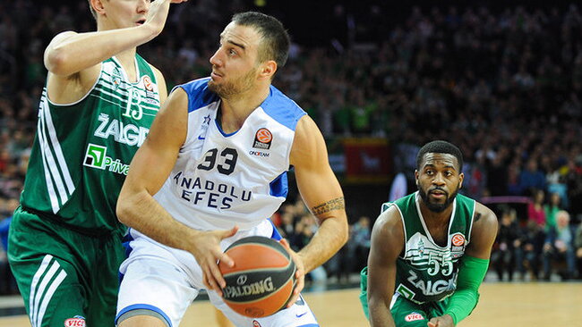 „Anadolu Efes“ nepratęsė bendradarbiavimo su serbu (Fotodiena.lt)