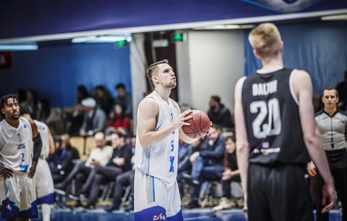 D.Krestininas grįžo į Latvijos klubą (FIBA Europe nuotr.)
