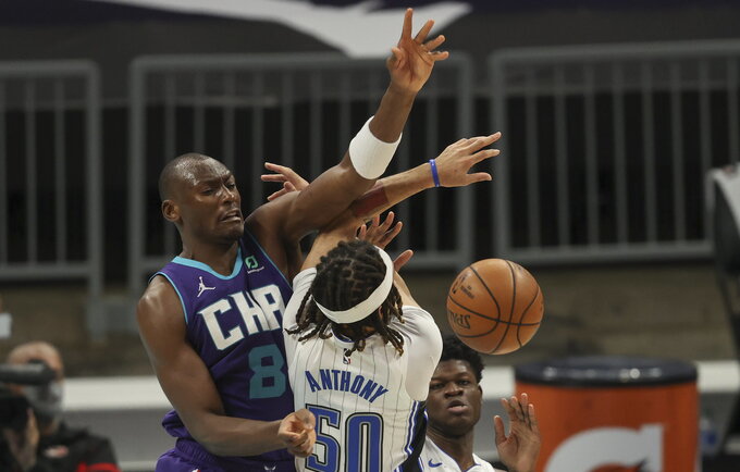 B.Biyombo gavo šansą grįžti į NBA (Scanpix nuotr.)
