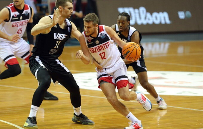 Š.Vasiliauskas puikiai atakavo iš toli (FIBA Europe nuotr.)
