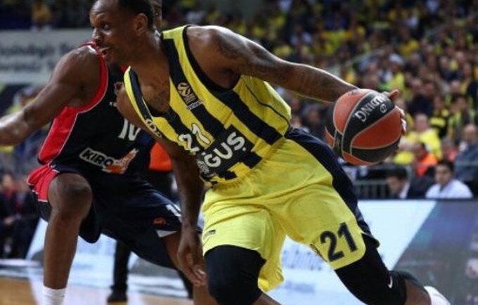 J.Nunnally gali likti NBA