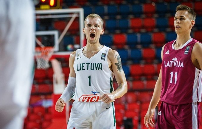 A.Velička diriguos Prienų ekipos atakoms (FIBA Europe nuotr.)