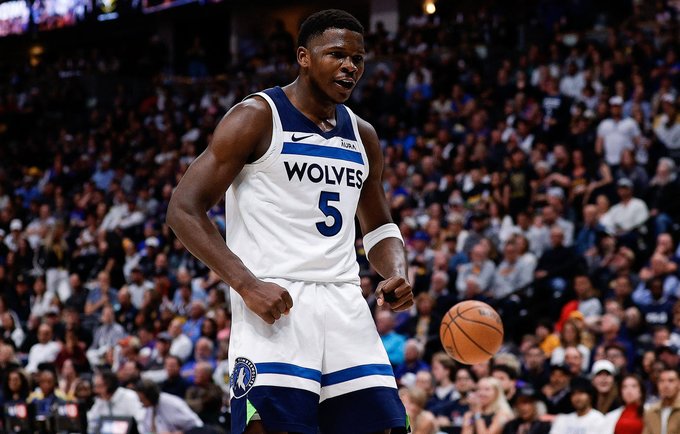 A.Edwardsas sulaukė baudos iš NBA (Scanpix nuotr.)