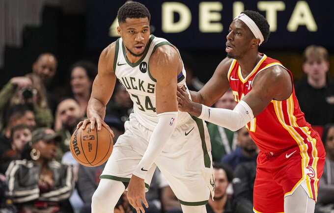 G.Antetokounmpo surinko trigubą dublį (Scanpix nuotr.)