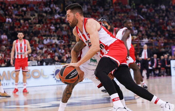 A.Petersas lieka Pirėjuje (Euroleague.net)