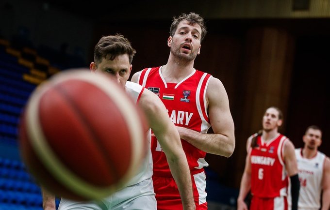 S.Benke išgelbėjo vengrus (FIBA Europe nuotr.)