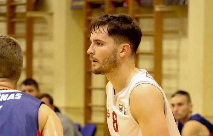 Joniškio komanda žaidėjus keičia kaip kojines
