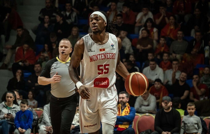 K.Perry sieks vėl vesti į priekį juodkalniečius (FIBA nuotr.)