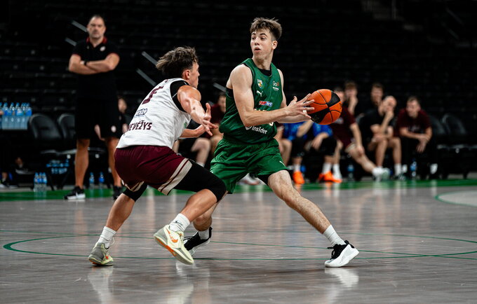 K.Mikalauskas darbuojasi su pagrindine „Žalgirio“ komanda (Roko Snarskio, Žalgiris.lt nuotr.)