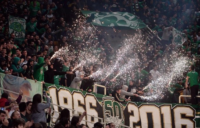 „Panathinaikos“ sirgaliai klubui užtraukė piniginę baudą (Scanpix nuotr.)