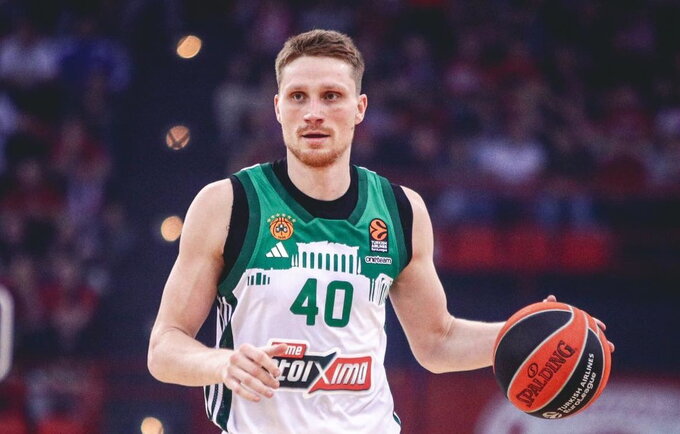 M.Grigonis su komanda krito Pirėjuje