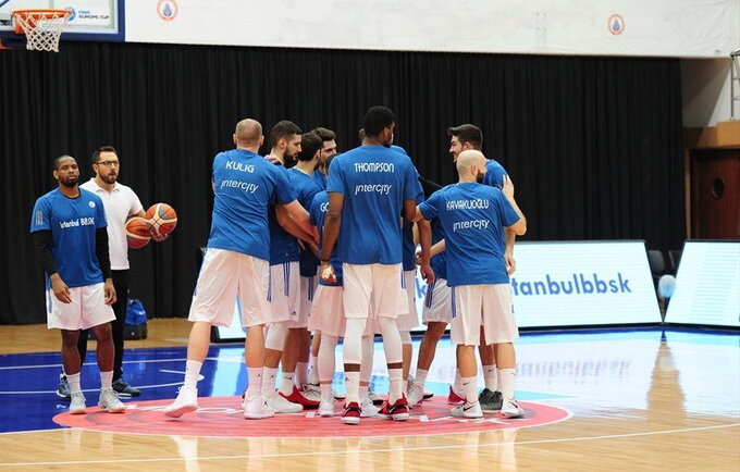 Stambulo klubas stabdo veiklą (FIBA nuotr.)