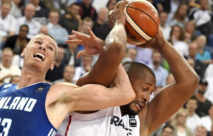 B.Diaw yra trečias pagal atkovotus kamuolius (Scanpix nuotr.)