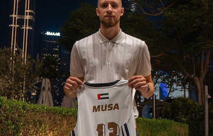 Dž.Musa keliasi į Dubajų