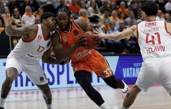 M.Fosteris pataikė lemiamą metimą (Euroleague.net)