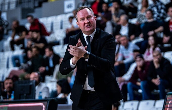 K.Maksvytis buvo arti pergalės prieš Š.Jasikevičių (FIBA nuotr.)