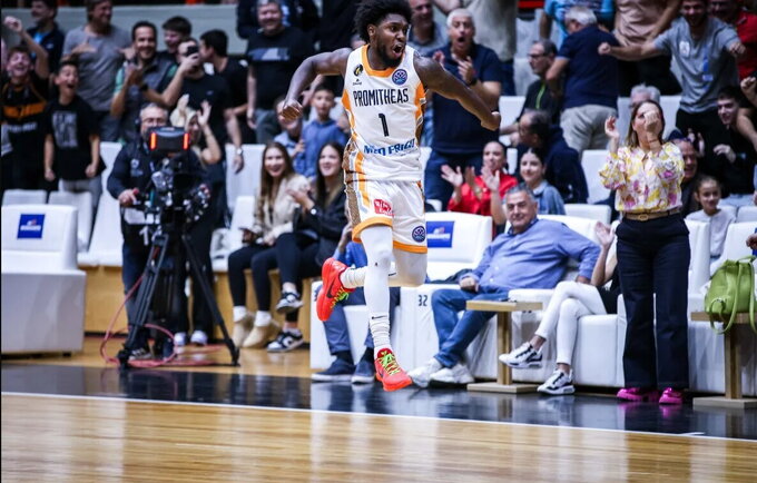 J.Walkeris atvyksta į „Rytą“ (FIBA nuotr.)