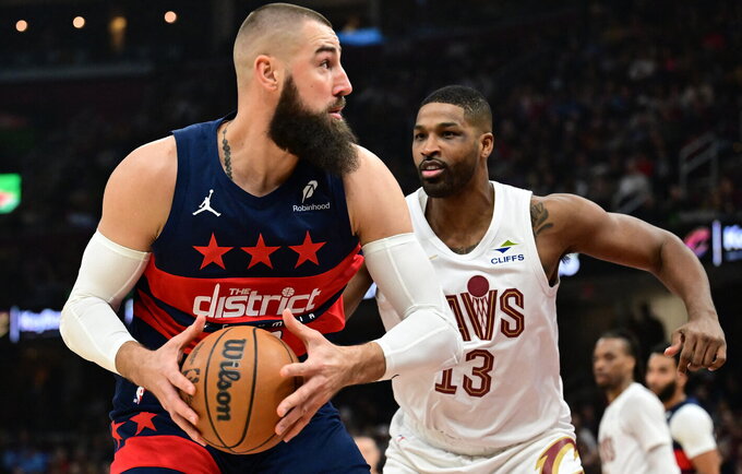 J.Valančiūnas neįveikė NBA lyderių (Scanpix nuotr.)